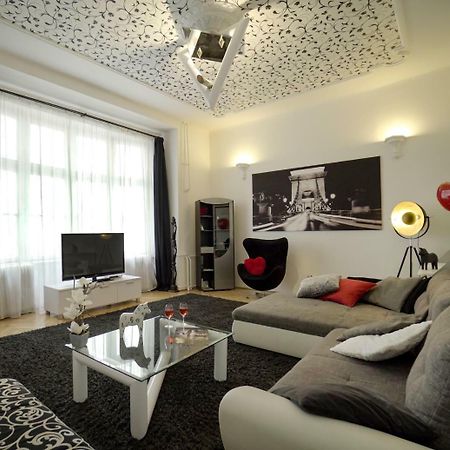 Pearl Apartments Budapest Bagian luar foto